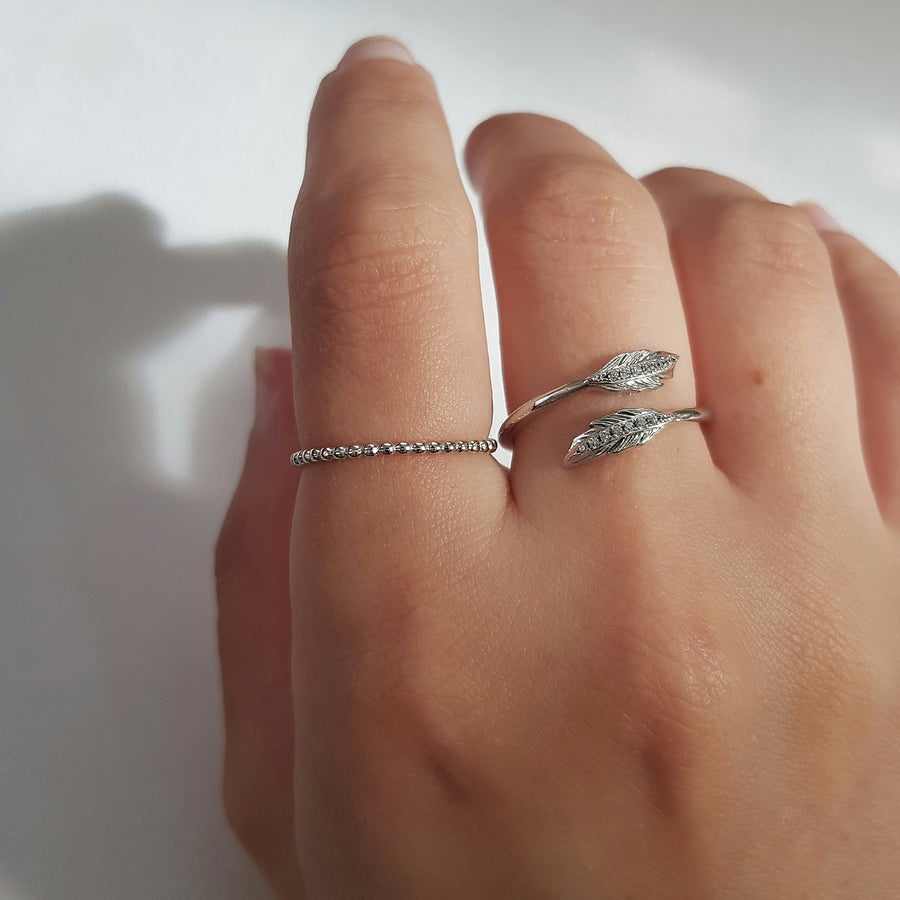 Feather ring - silver