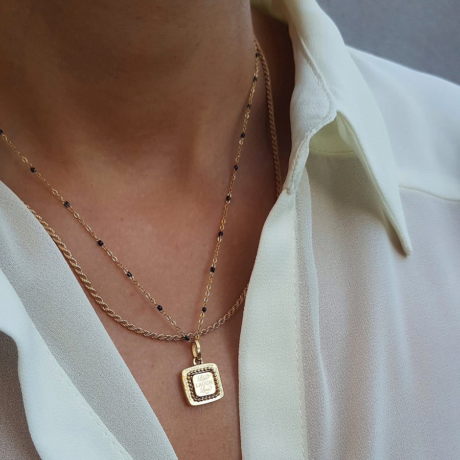 Live Necklace