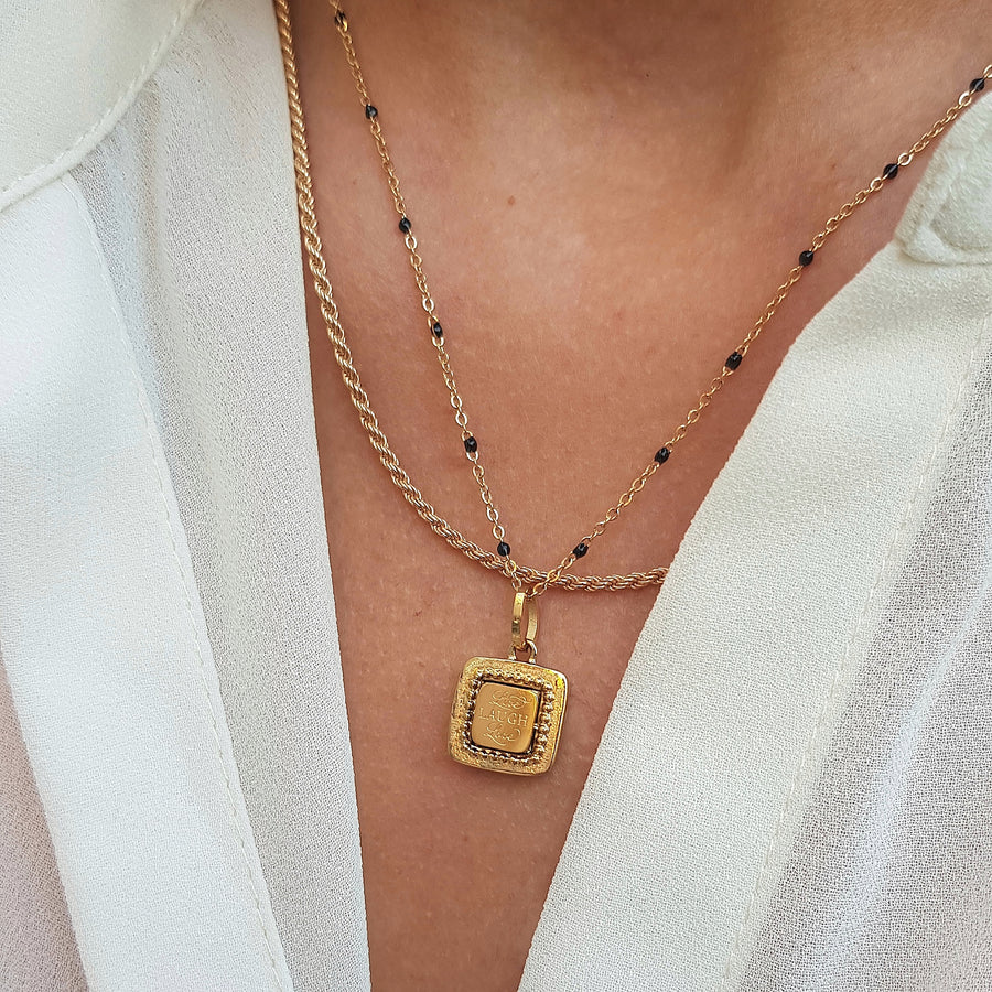 Live Necklace
